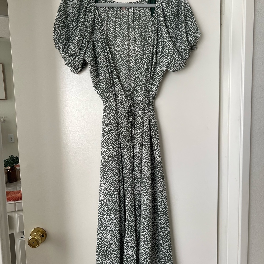 Elegant Green Floral Dress